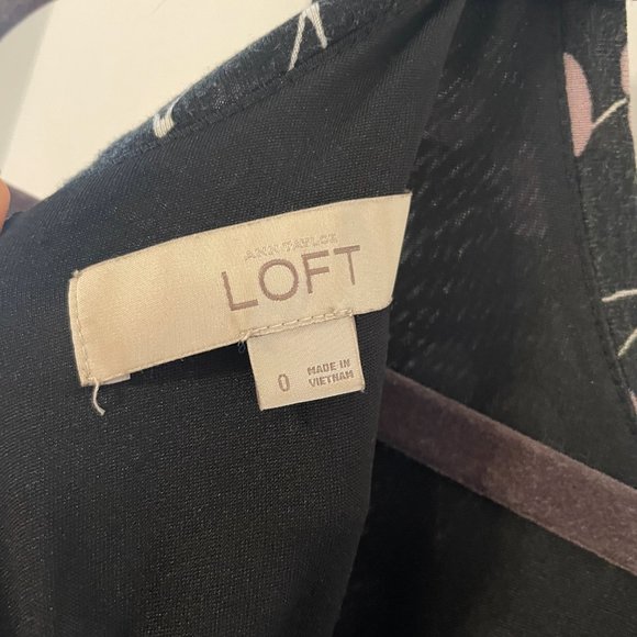 Ann Taylor Loft Womens Dress Size 0 Cherry Print Fit & Flare Stretch Black Knit - Picture 3 of 3